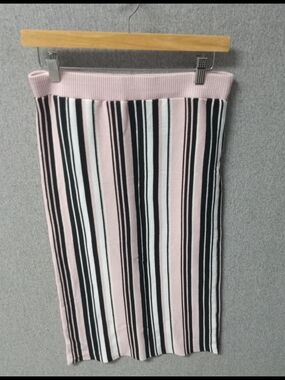 Striped Pink Pencil Skirt - Slim Fit